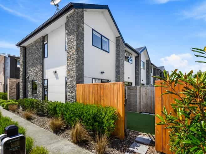 20/10 Fathom Place, Te Atatu Peninsula