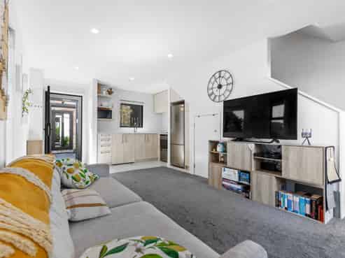 20/10 Fathom Place, Te Atatu Peninsula