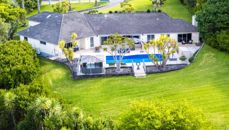 7 Burgundy Park Avenue, Henderson