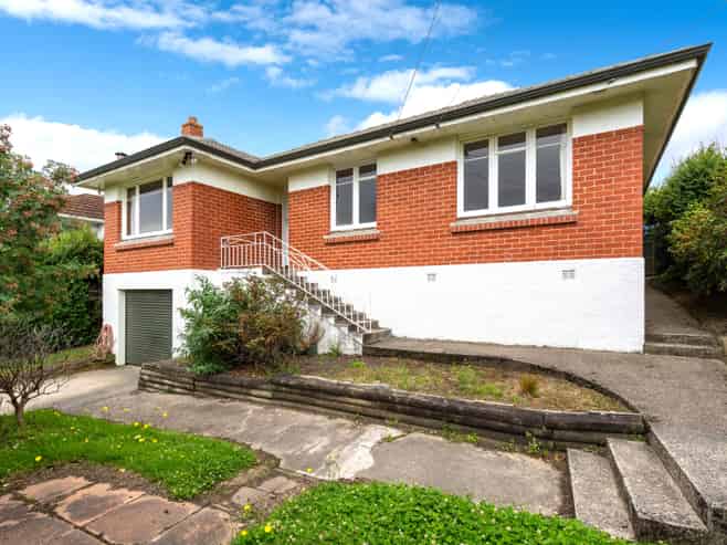 82 Hillary Street, Liberton