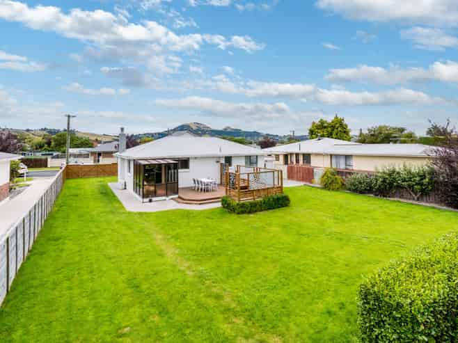 1 Severn Street, Mosgiel