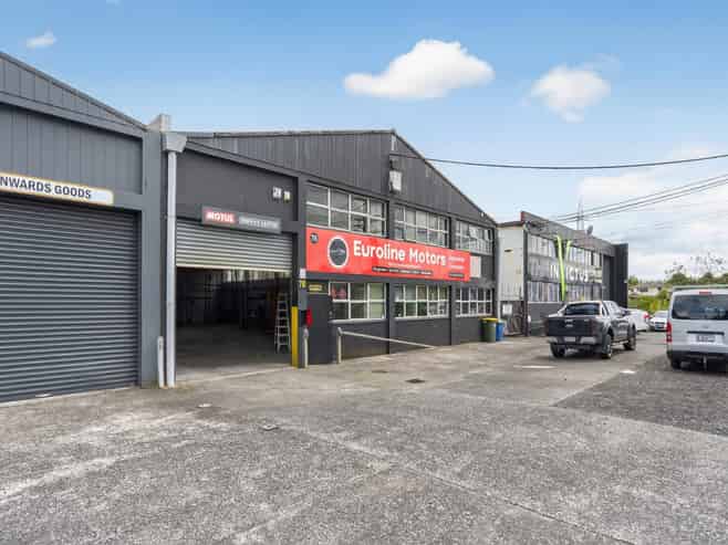 New Lynn standalone commercial/ industrial