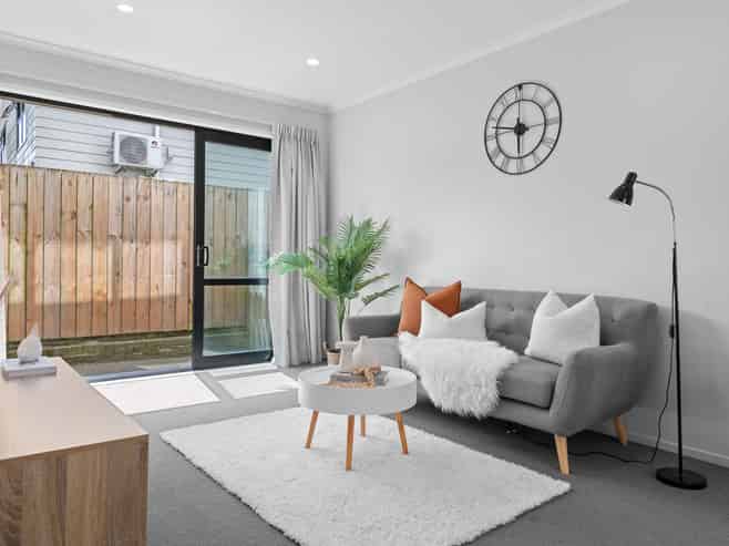 12/10 Charlemont Street, Whitiora