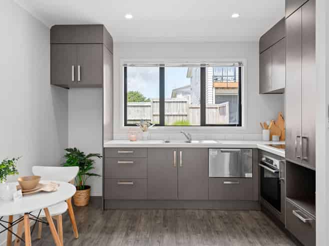 12/10 Charlemont Street, Whitiora