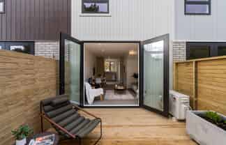 17 Ara Paripari, Tawa