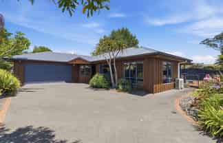 19 Ranfurly Terrace, Pyes Pa