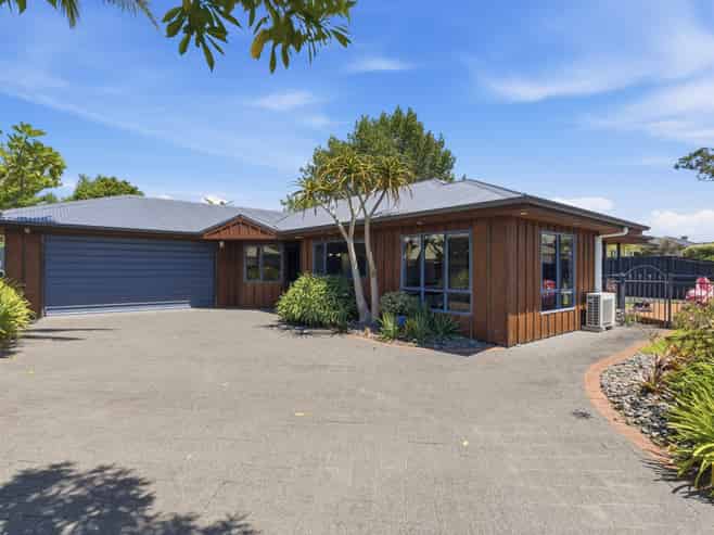 19 Ranfurly Terrace, Pyes Pa