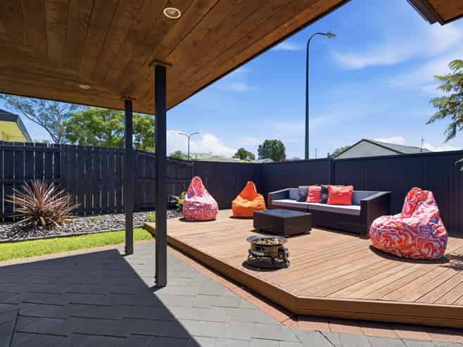 19 Ranfurly Terrace, Pyes Pa