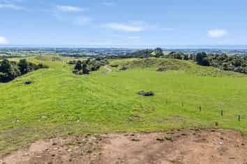 2784 Carrington Road, Okato