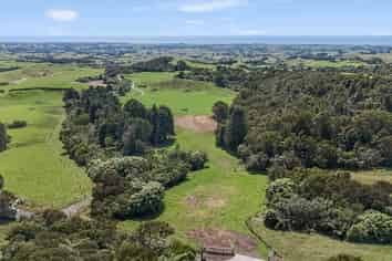 2784 Carrington Road, Okato