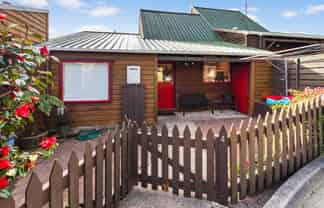 4/33 Halswater Drive, Churton Park