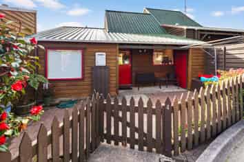 4/33 Halswater Drive, Churton Park