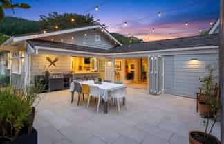 215 Takapu Road, Takapu Valley