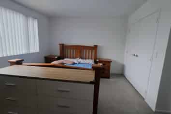 2/1 Matuhi Rise, Henderson