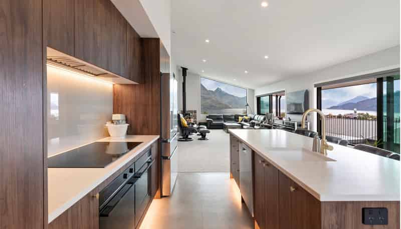 18 Poplar Drive, KELVIN HEIGHTS