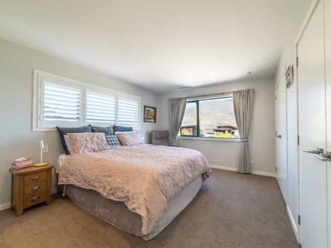 18 Poplar Drive, KELVIN HEIGHTS