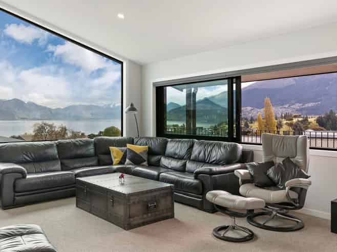 18 Poplar Drive, KELVIN HEIGHTS