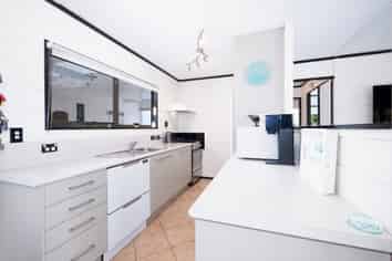 15B Te Haumi Drive, Paihia