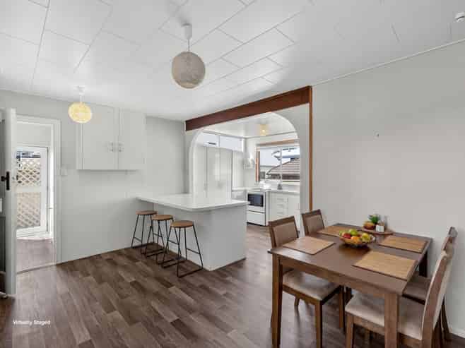 718A Papamoa Beach Road, Papamoa Beach