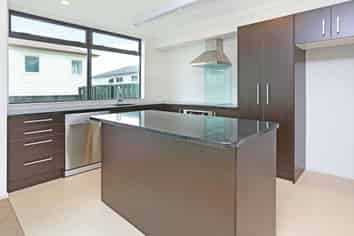 24/182 Flat Bush School Road, Flat Bush