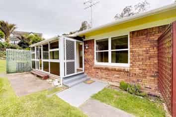 2/53 Ayton Drive, Totara Vale