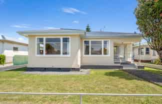 48 Wood Street, Takaro