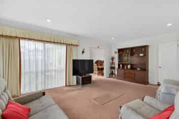 14 Kawatiri Grove, Wainuiomata