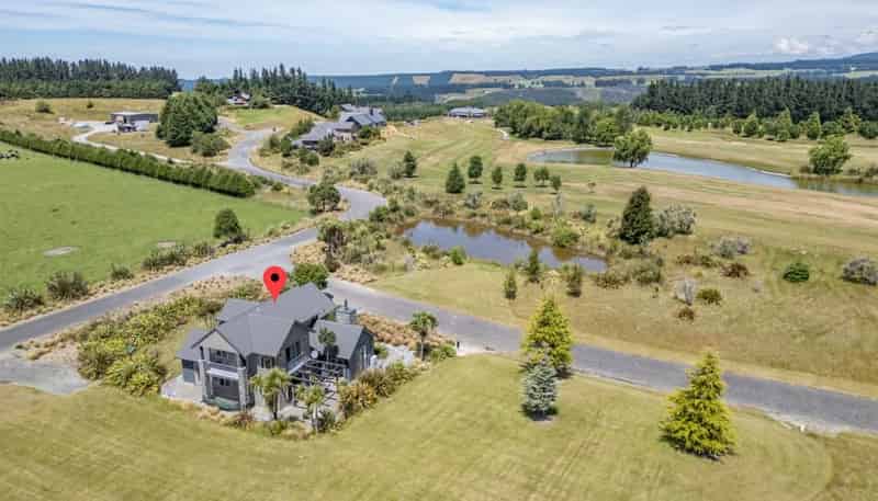 21 Tussock Lane, Windwhistle