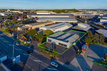 Penrose Industrial Facility | 658 m2 + 795 m2 Yard