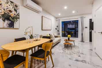 2/21 Hazards Road, Weymouth