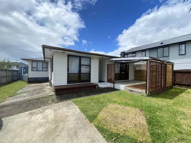 23 Totara Road, Manurewa