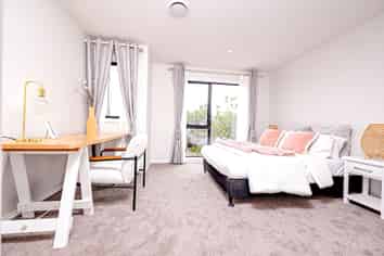 6/460 Massey Road, Mangere East