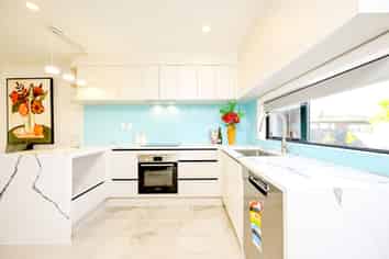 6/460 Massey Road, Mangere East