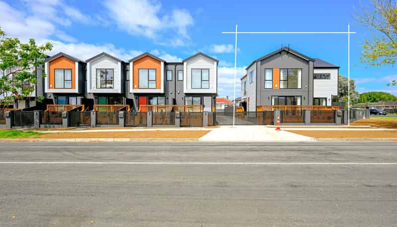 6/460 Massey Road, Mangere East