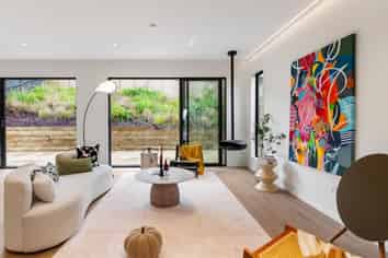 22 Pakirikiri Street, Long Bay