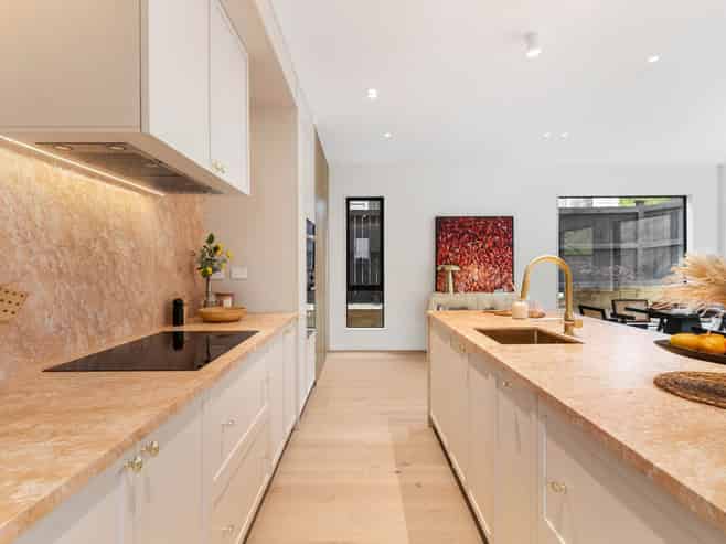 22 Pakirikiri Street, Long Bay