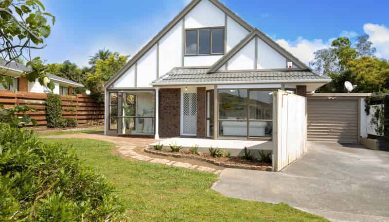 2/14 Galloway Crescent, Farm Cove