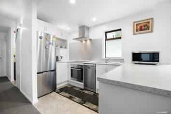 1/17 Coyle Street, Sandringham