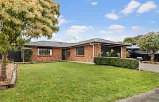 5 Four Oaks Place, Pukekohe