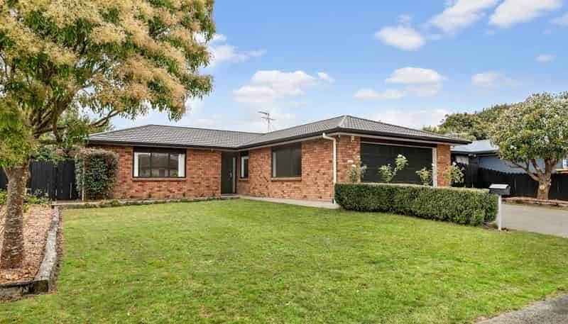 5 Four Oaks Place, Pukekohe