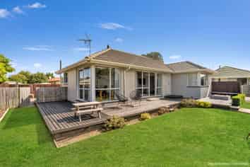 42 Charles Upham Avenue, Hillmorton