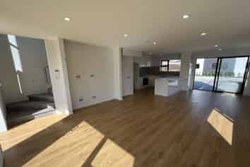 123B Sunnynook Road, Forrest Hill