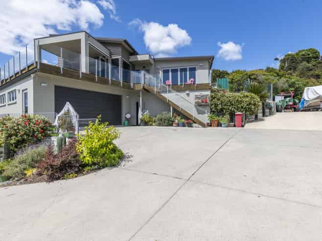 140 Glenfern Drive, Coromandel