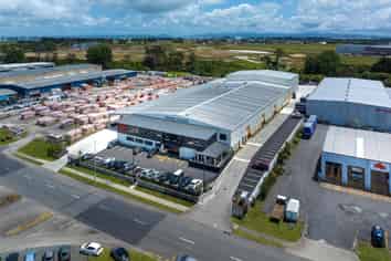 Bottom Drawer Industrial Investment – with NNN