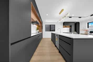 15B Lavery Place, Sunnynook