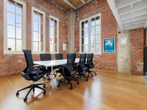 Blue-chip office with blue-water views