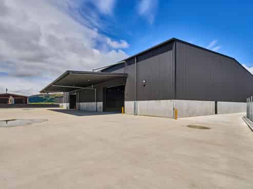 Brand new warehouse - For sale or lease