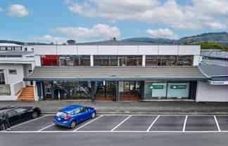 Split-risk commercial investment