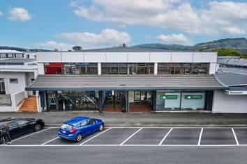 Split-risk commercial investment