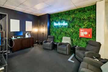 Split-risk commercial investment